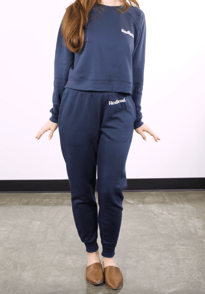 <video width="100%" controls><source src="https://cdn.shopify.com/s/files/1/0031/4284/4534/files/Blue_sweatsuit.webm?v=1638482825" type="video/mp4"></video>